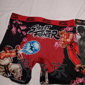 1 pair of throw back socks/underwear boxer Street Fighter xl socks 6-13 Nwt